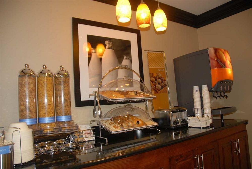 Hampton Inn - Monticello Restoran gambar
